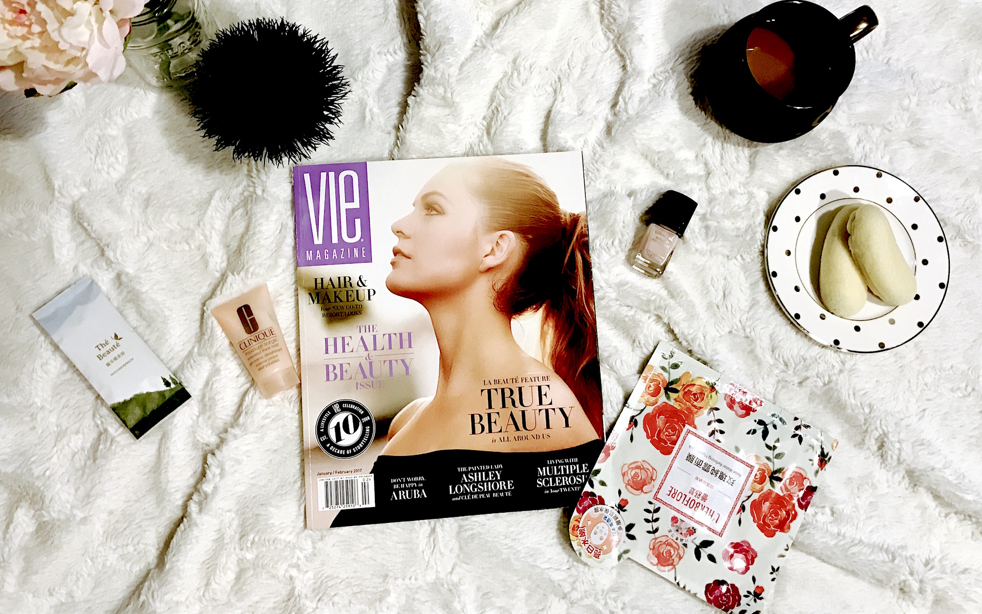 vie magazine flat lay health and beauty issue 2017